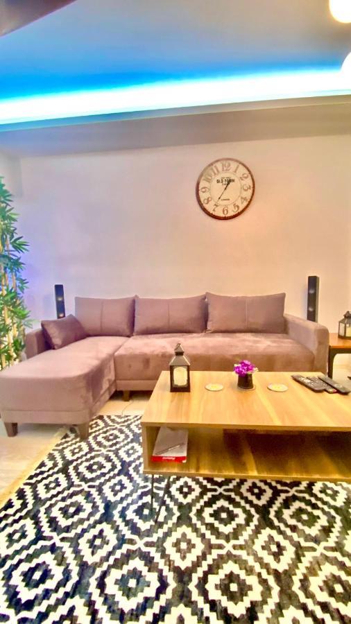 Paksoys Bostanli Flat Lux And City Center Esmirna Exterior foto