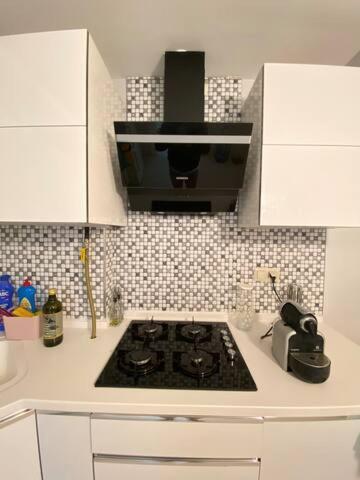 Paksoys Bostanli Flat Lux And City Center Esmirna Exterior foto